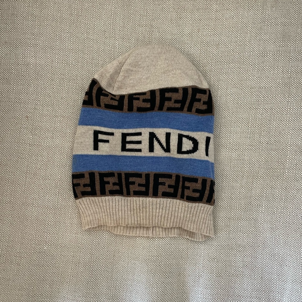 Fendi Beige and Blue Knit Beanie